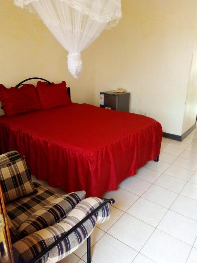 Westcliff Hotel Lira Exterior foto